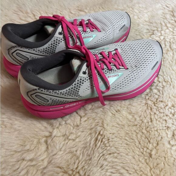 Brooks Women's Running Shoes - Gray and Pink - Picture 6 of 6